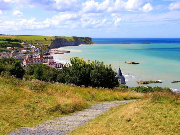 Normandy cycling holiday, Bayeux & beaches