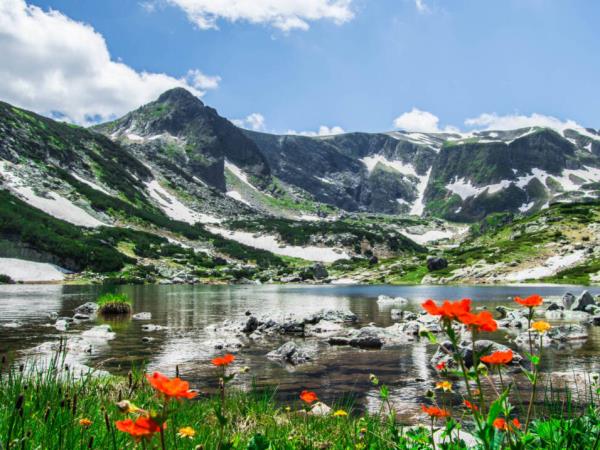 Bulgaria walking holiday, spa hotels and thermal pools | Responsible Travel