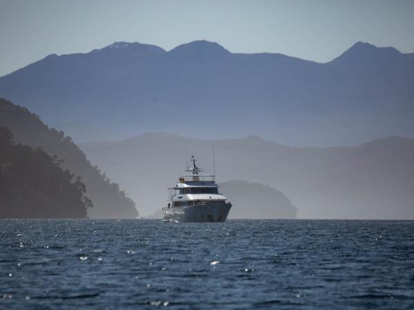 New Zealand Fiordland small ship cruise