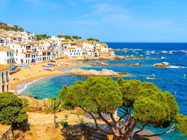 Girona cycling and food tour, Spain