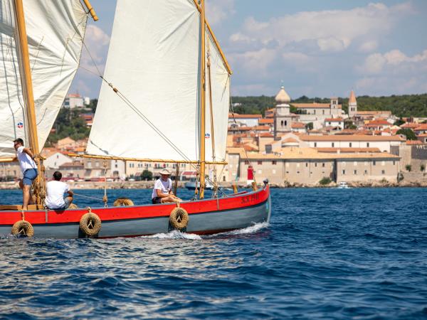 Island hopping cycling holiday, Croatia
