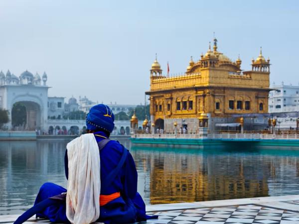 Northern India tour, foothills of the Himalaya