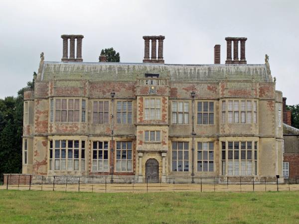 Norfolk coast and country houses holiday
