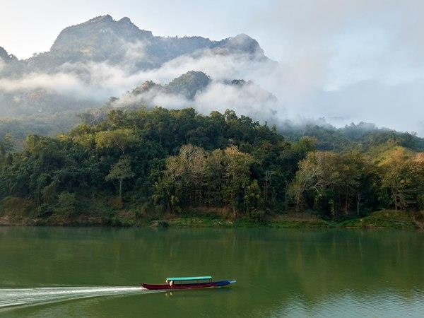 Laos tour, off the beaten track