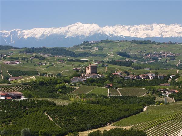 Piedmont cycling holiday, Italy
