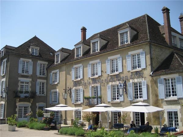 Burgundy walking holiday, Chablis Vineyards