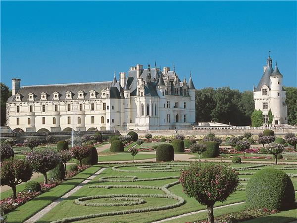 Loire cycling holiday, France