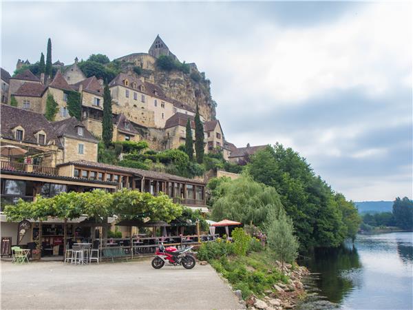 Multi activity holiday in the Dordogne, France