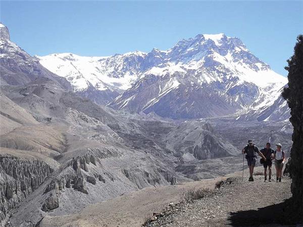 Mini Annapurna circuit trek in Nepal
