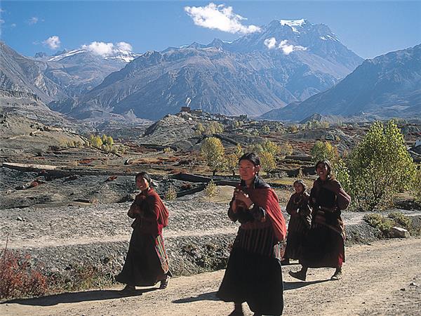 Mini Annapurna circuit trek in Nepal