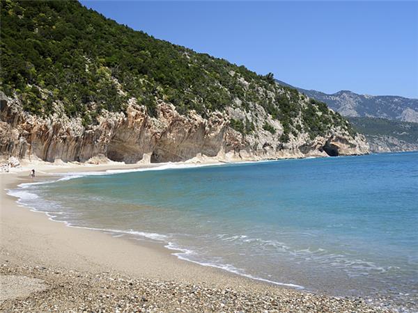 Sardinia walking holiday, Italy