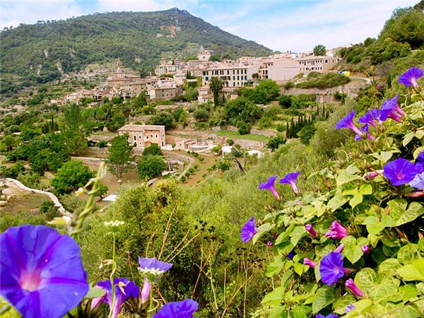 Mallorca walking holiday in the Balearic Islands, Spain