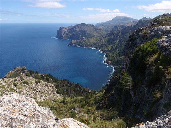 Mallorca walking holiday in the Balearic Islands, Spain