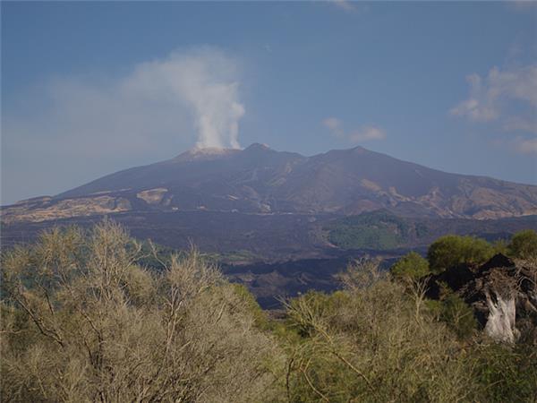 Sicily walking holiday, Sicilian Volcanoes