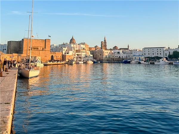 Cycling holiday across Italy, Puglia to Sorrento