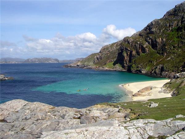 Outer Hebrides sea kayaking holiday in Scotland