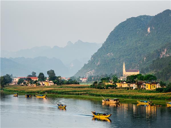 Vietnam small group tour