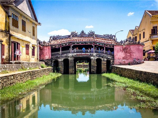 Vietnam activity holiday