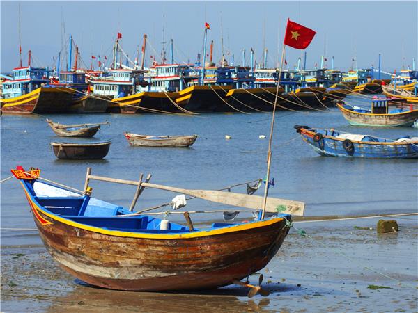 Vietnam small group cycling holiday