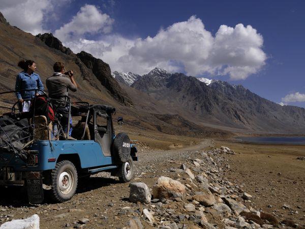 Pakistan summer mountain holiday