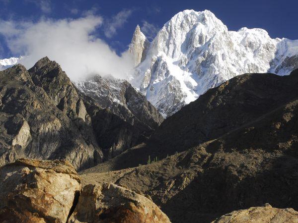 Pakistan summer mountain holiday