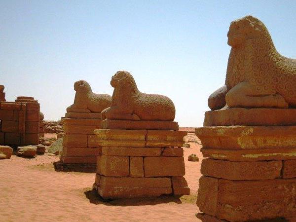 Sudan holiday, small group tour