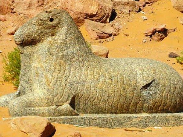Sudan holiday, small group tour