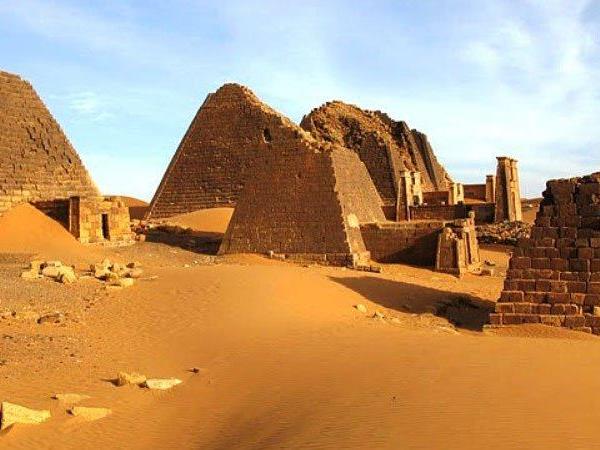 Sudan holiday, small group tour