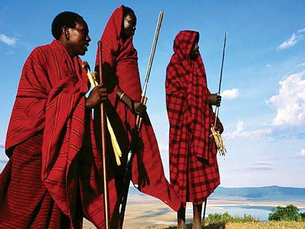 Tanzania small group tour, savannahs & sands