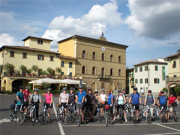 Tuscany cycling holiday through Siena & Chianti