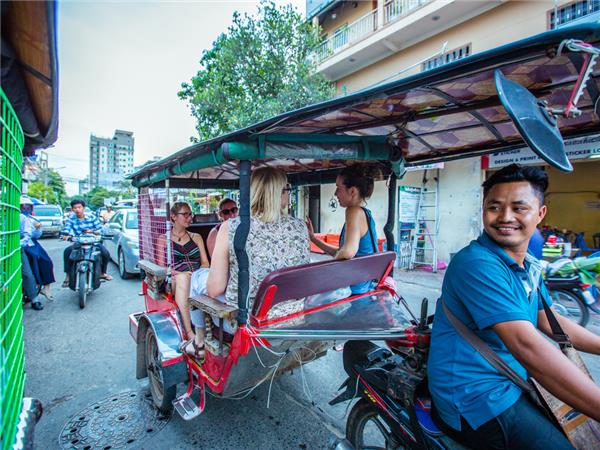 Indochina holiday, Hanoi to Bangkok via Angkor