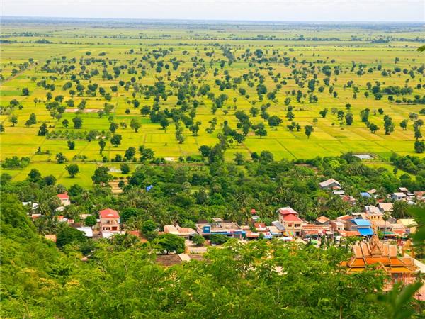 Indochina holiday, Hanoi to Bangkok via Angkor