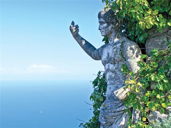 Short break sailing holiday in Italy