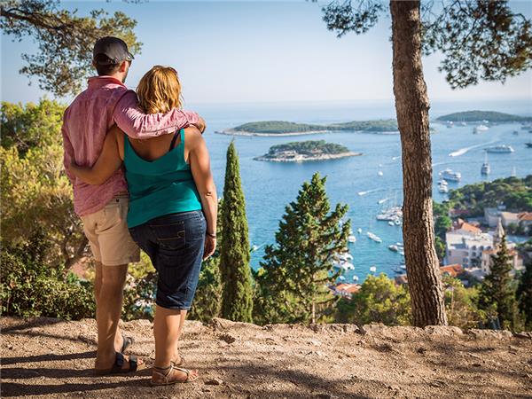 Croatia sailing holiday, Dubrovnik to Split