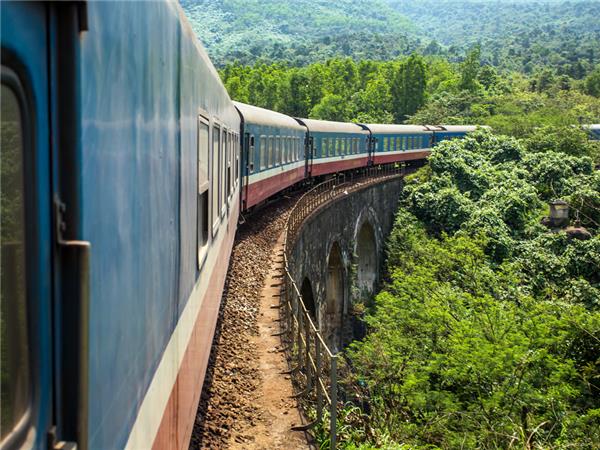 Reunification Express holiday, Vietnam