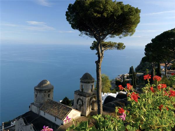 Southern Italy small group holiday, Amalfi to Bari