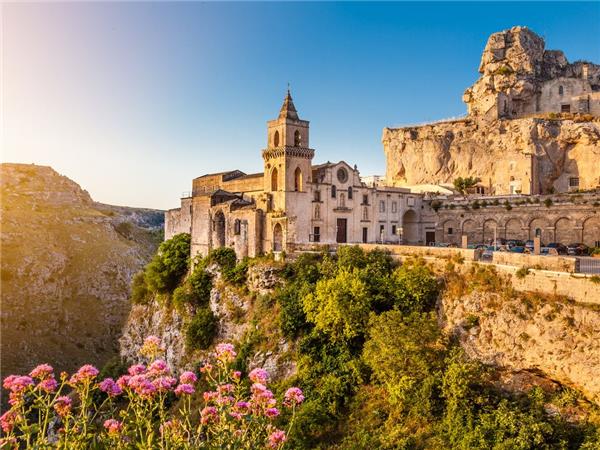 Southern Italy small group holiday, Amalfi to Bari