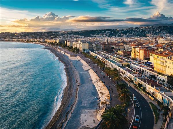 Barcelona to Rome small group holiday