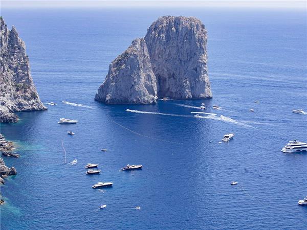 Group tour in Italy, Rome to Amalfi Coast