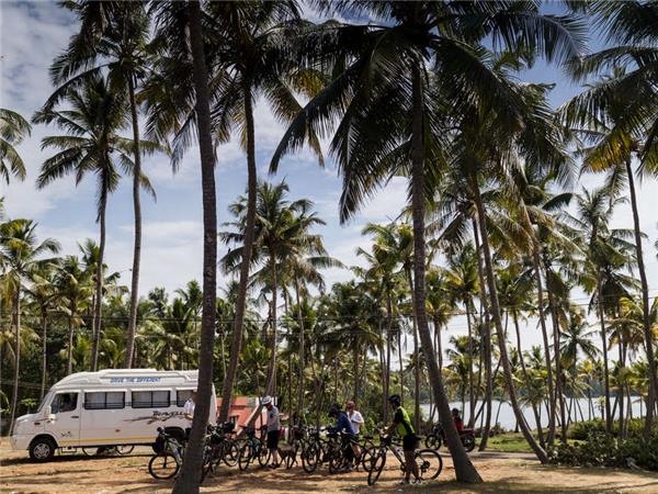 Backroads of Kerala cycling tour, India