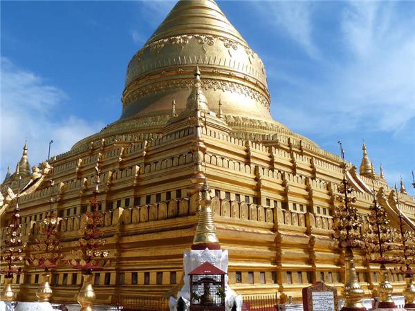 Small group tour of Burma