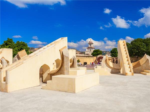 Family holiday to India, sightseeing and safari