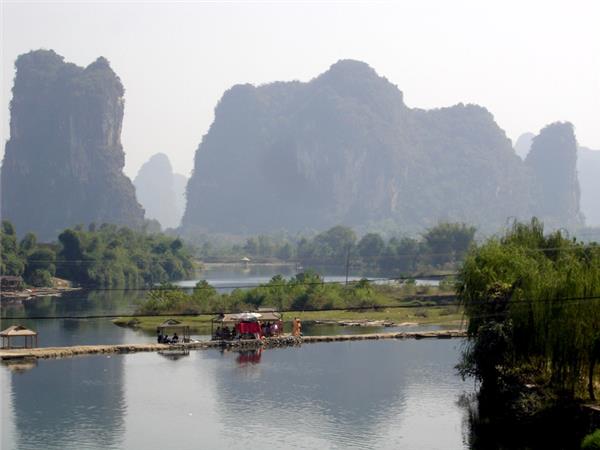 China holiday and Yangtze river cruise