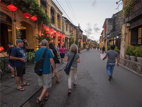 Vietnam tour, Ho Chi Minh to Hanoi