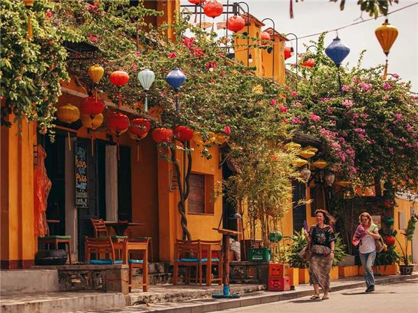 Vietnam tour, Ho Chi Minh to Hanoi