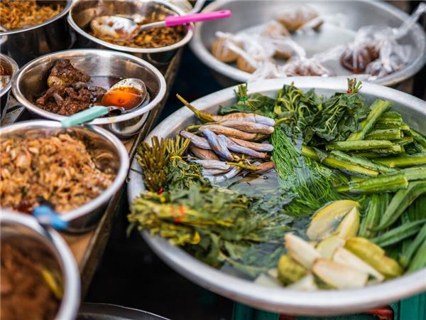 Burma small group tour
