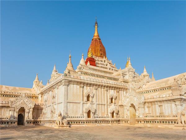 Burma small group tour