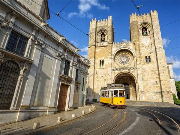 Portugal small group holiday with added comfort