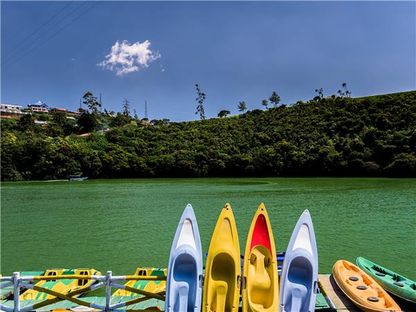 Sri Lank hike, bike and kayak holiday