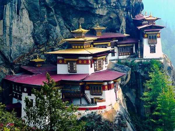 Gangtey trekking tour, Bhutan